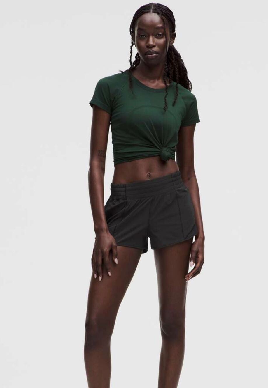Lululemon women’s Hotty Hot High-Rise Lined Black Running Shorts 2.5” size 10